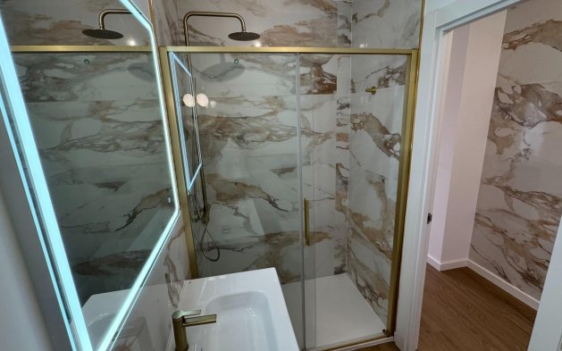 Resale - Apartment / flat - Torrevieja - Punta Prima