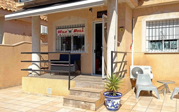 Resale - Bungalow - Orihuela Costa - La Zenia