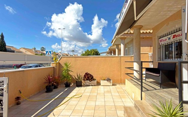 Resale - Bungalow - Orihuela Costa - La Zenia