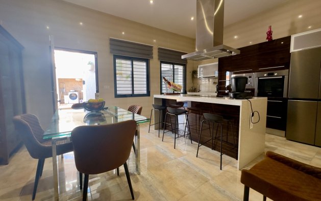 Resale - Villa - Pilar de la Horadada - Torre de la Horadada