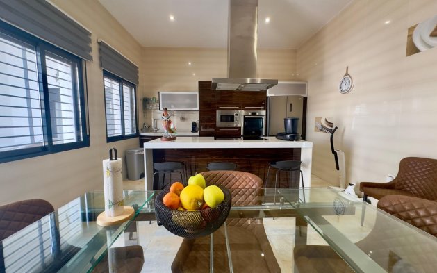 Resale - Villa - Pilar de la Horadada - Torre de la Horadada