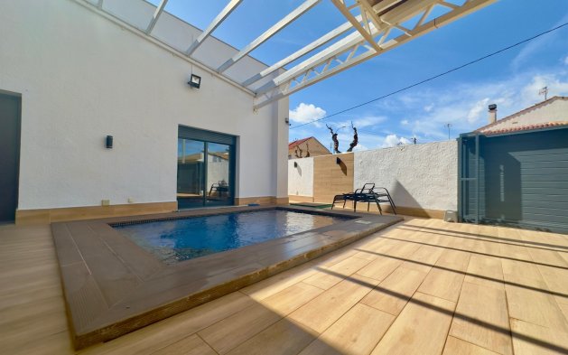 Resale - Villa - Pilar de la Horadada - Torre de la Horadada