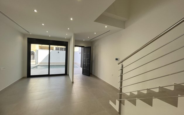 Nowy budynek - Villa - Almoradí