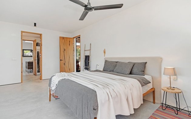 Resale - Villa - Busot