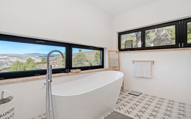 Resale - Villa - Busot