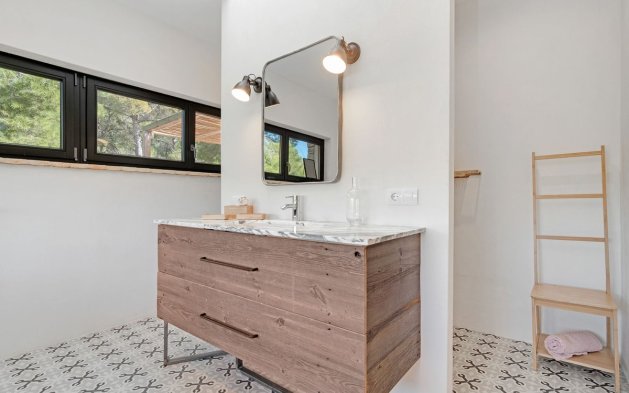 Resale - Villa - Busot