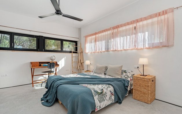 Resale - Villa - Busot