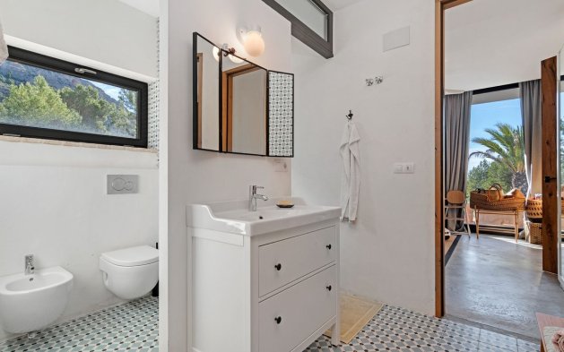 Resale - Villa - Busot