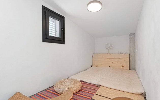 Resale - Villa - Busot