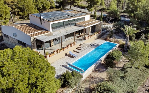 Resale - Villa - Busot