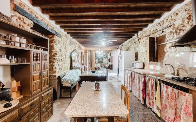 Resale - Villa - Orihuela