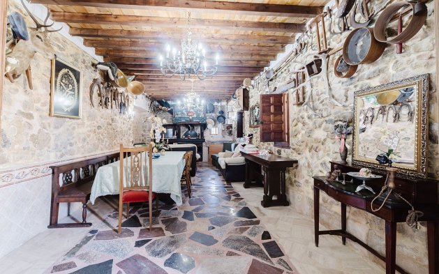 Resale - Villa - Orihuela