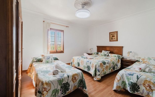 Resale - Villa - Orihuela