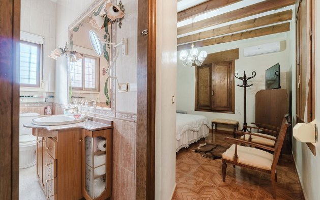 Resale - Villa - Orihuela