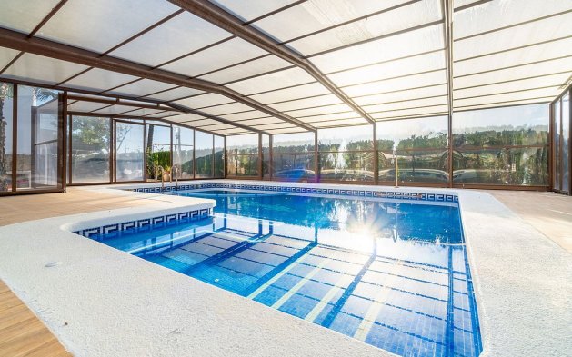 Resale - Villa - Orihuela