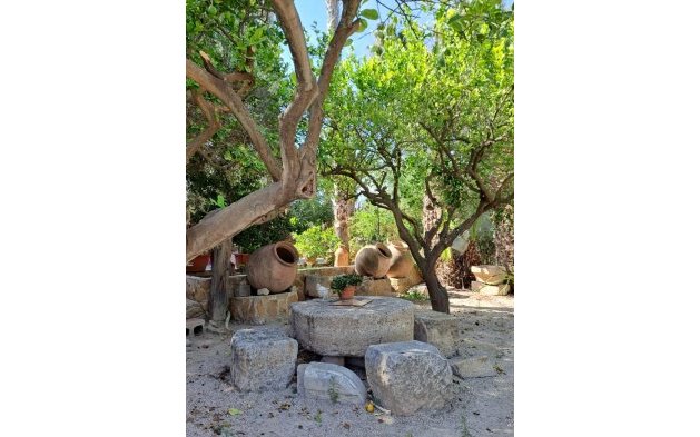 Resale - Villa - Orihuela