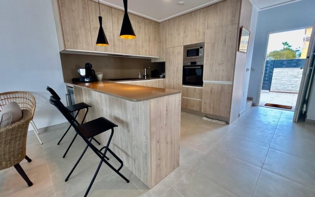 Resale - Villa - Benijofar - Pueblo 4