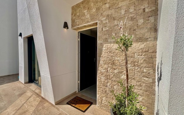 Resale - Villa - Benijofar - Pueblo 4