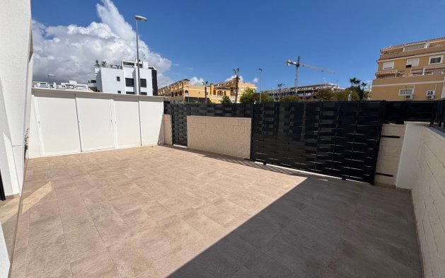 Resale - Villa - Benijofar - Pueblo 4