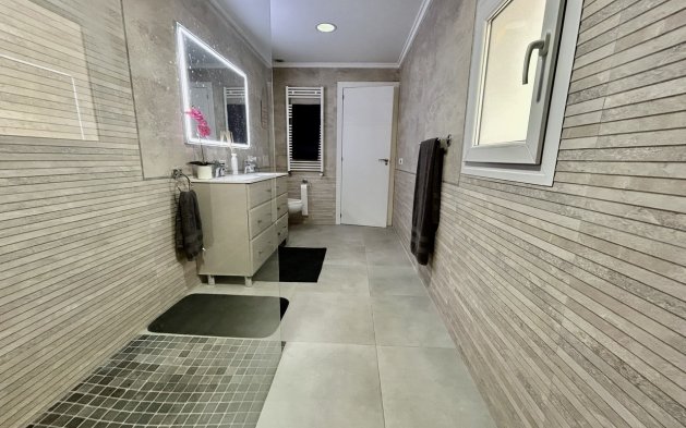 Resale - Villa - Orihuela Costa - Cabo Roig