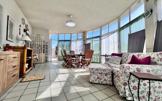 Resale - Villa - Orihuela Costa - La Zenia