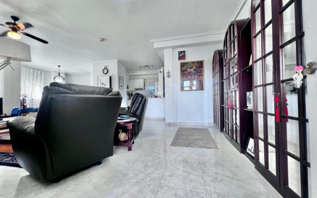 Resale - Villa - Orihuela Costa - La Zenia