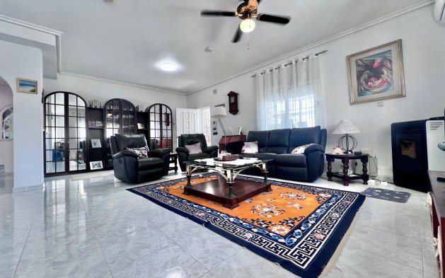 Resale - Villa - Orihuela Costa - La Zenia