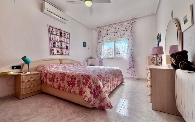 Resale - Villa - Orihuela Costa - La Zenia