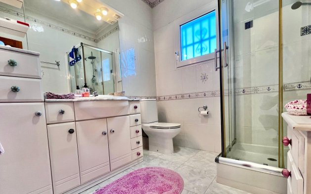 Resale - Villa - Orihuela Costa - La Zenia