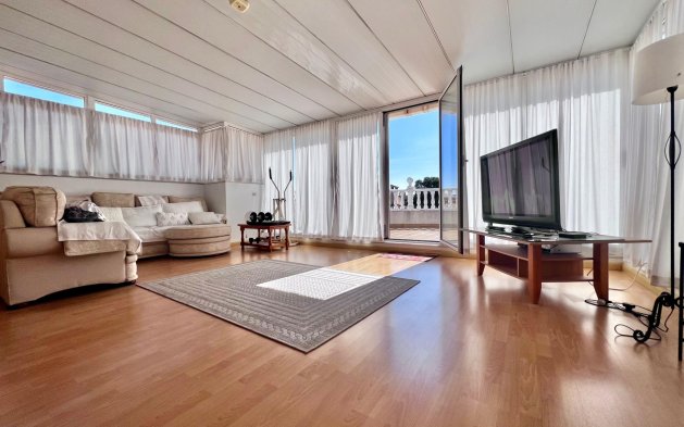 Resale - Villa - Orihuela Costa - La Zenia