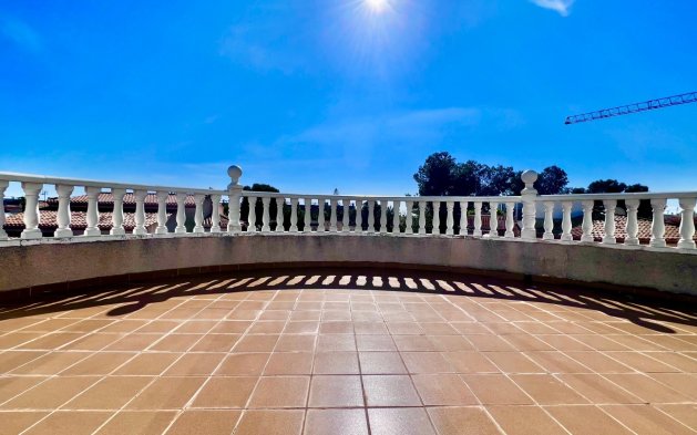 Resale - Villa - Orihuela Costa - La Zenia