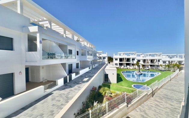 Resale - Bungalow - Torrevieja - Los balcones