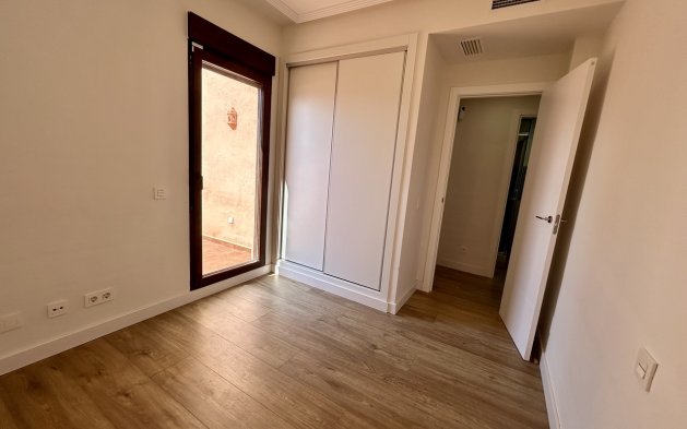 Odsprzedaż - Mieszkanie w bloku - Los Alcázares