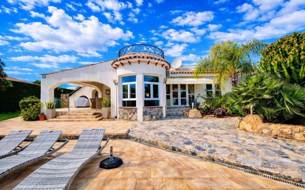 Resale - Villa - Orihuela Costa - Cabo Roig