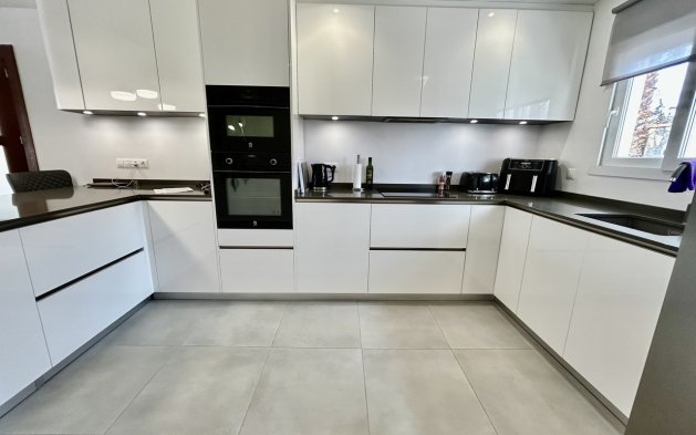 Resale - Villa - Orihuela Costa - Cabo Roig