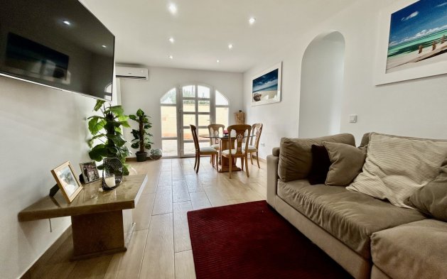 Resale - Villa - Orihuela Costa - Cabo Roig