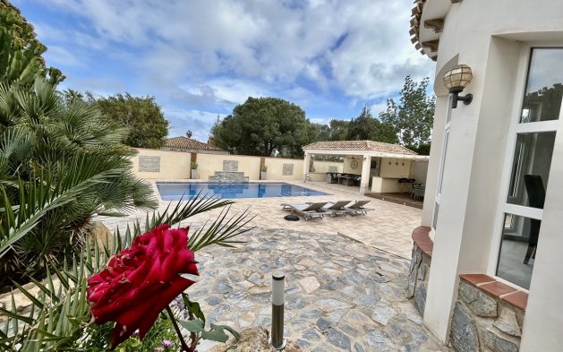 Resale - Villa - Orihuela Costa - Cabo Roig